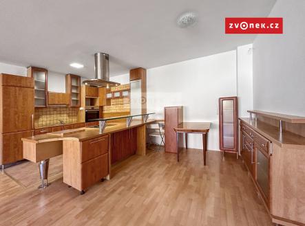 Obrázek k zakázce č.: 706136 | Prodej bytu, 2+kk, 100 m²