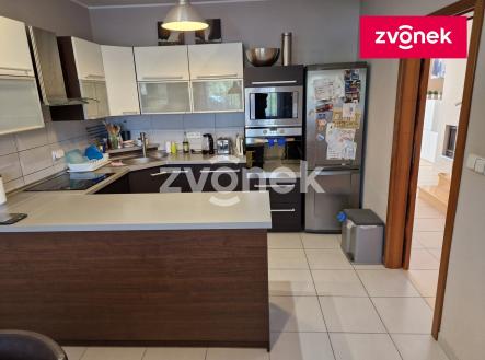 2 | Prodej - dům/vila, 142 m²