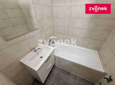 4 | Pronájem bytu, 1+1, 44 m²