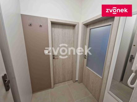 Obrázek k zakázce č.: 728591 | Pronájem bytu, 1+kk, 35 m²