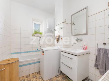 1.NP - koupelma | Prodej - dům/vila, 130 m²