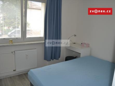 Obrázek k zakázce č.: 697126 | Pronájem bytu, 2+kk, 34 m²