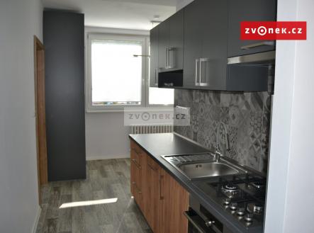 Obrázek k zakázce č.: 698586 | Pronájem bytu, 2+1, 56 m²