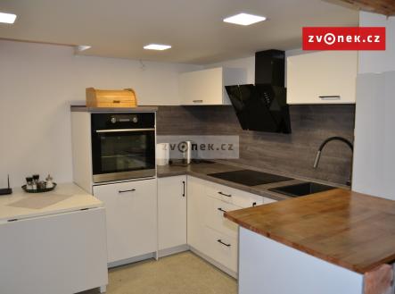 Obrázek k zakázce č.: 709152 | Pronájem - dům/vila, 48 m²