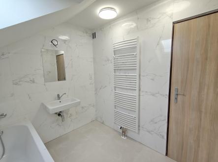 Pronájem bytu, 4+1, 109 m²