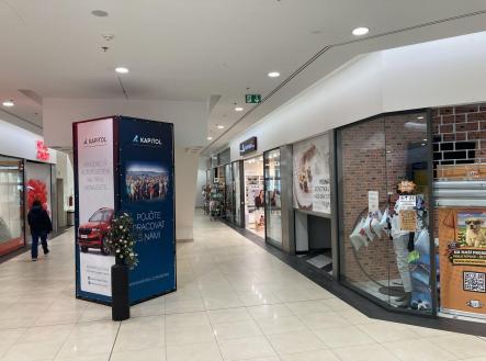 Pronájem - obchodní prostor