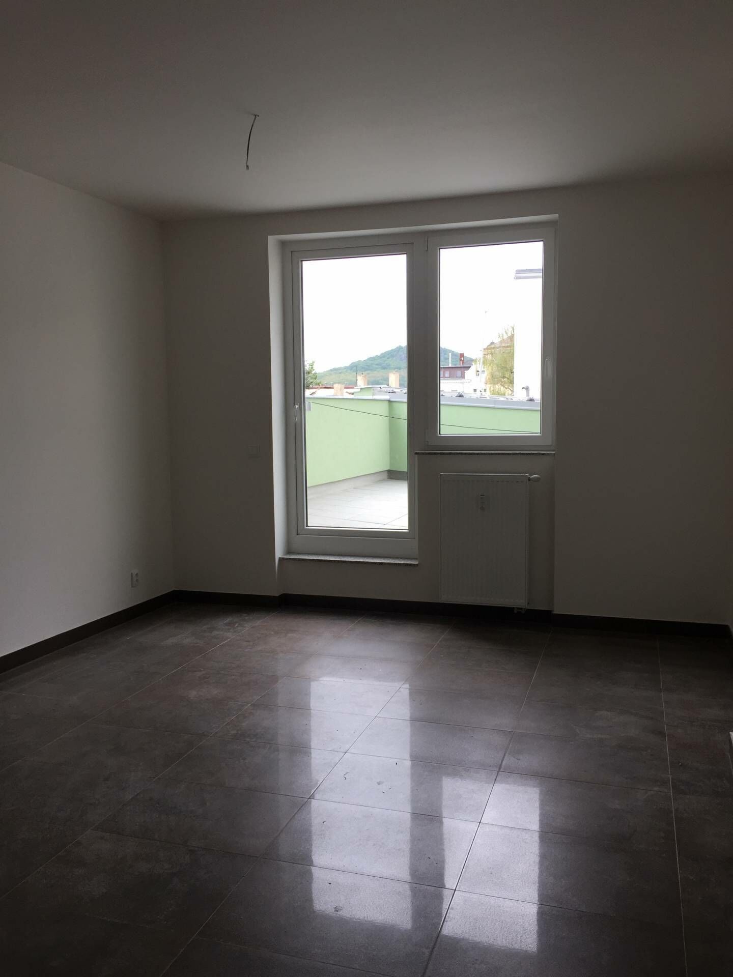 Pronájem bytu 2+kk s velkou terasou v Teplicích