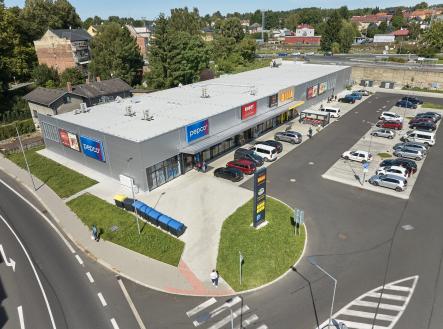 Pronájem - komerční objekt, obchodní centrum, 322 m²