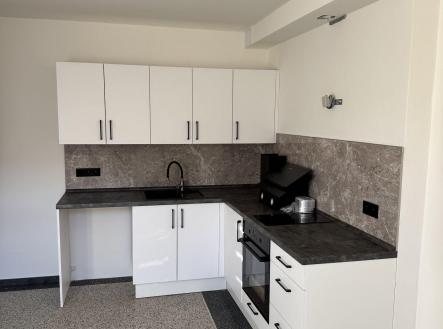 Pronájem bytu, 2+1, 72 m² obrázek