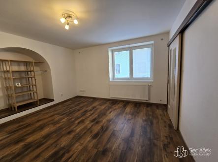 Pronájem bytu, 1+1, 37 m²