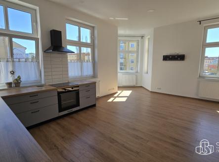 Pronájem bytu, 2+kk, 57 m²