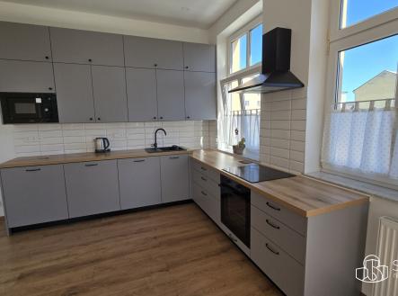 Pronájem bytu, 2+kk, 57 m²