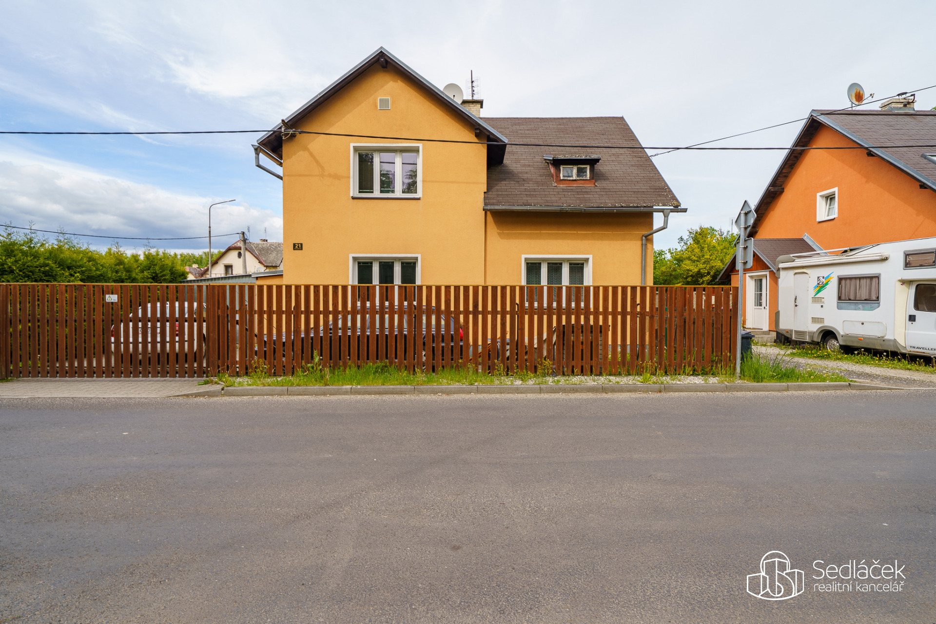 Vícegenerační RD v Dolním Rychnově se zahradou a 2x garáž