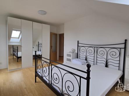 Pronájem bytu, 2+1, 62 m²