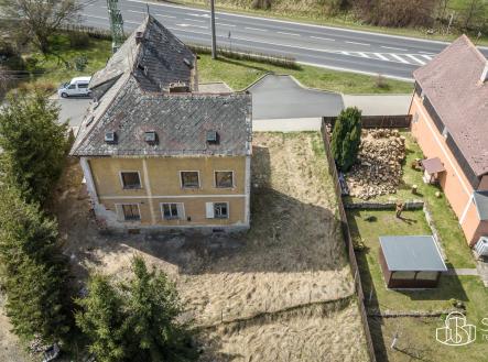 Prodej - nájemní dům, 300 m²