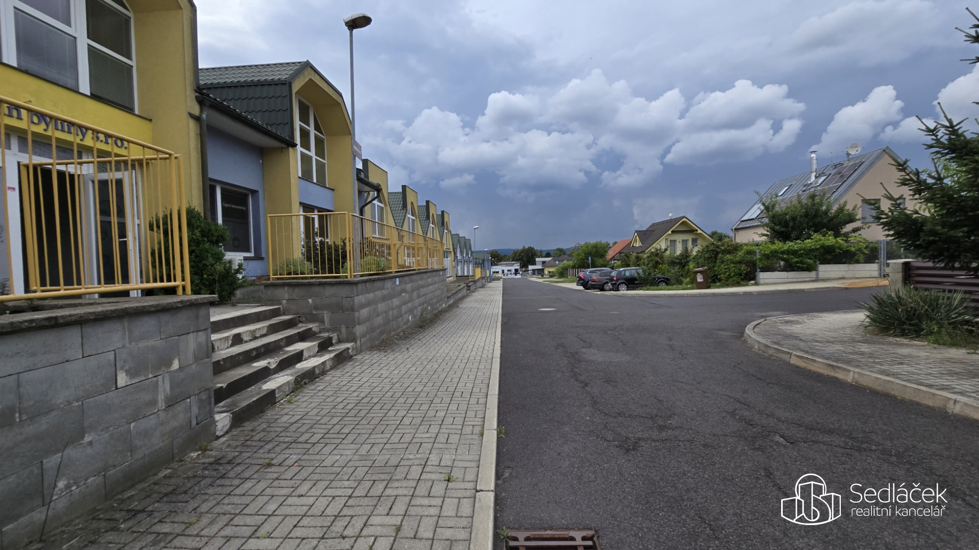 Pronájem výrobních a skladových prostor 876m2 – Sokolov, u. Trocnovská