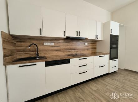 Pronájem bytu, 3+1, 100 m²