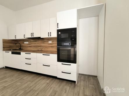 Pronájem bytu, 3+1, 100 m²