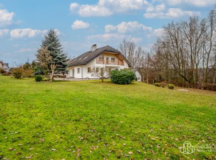 Prodej - dům/vila, 335 m²