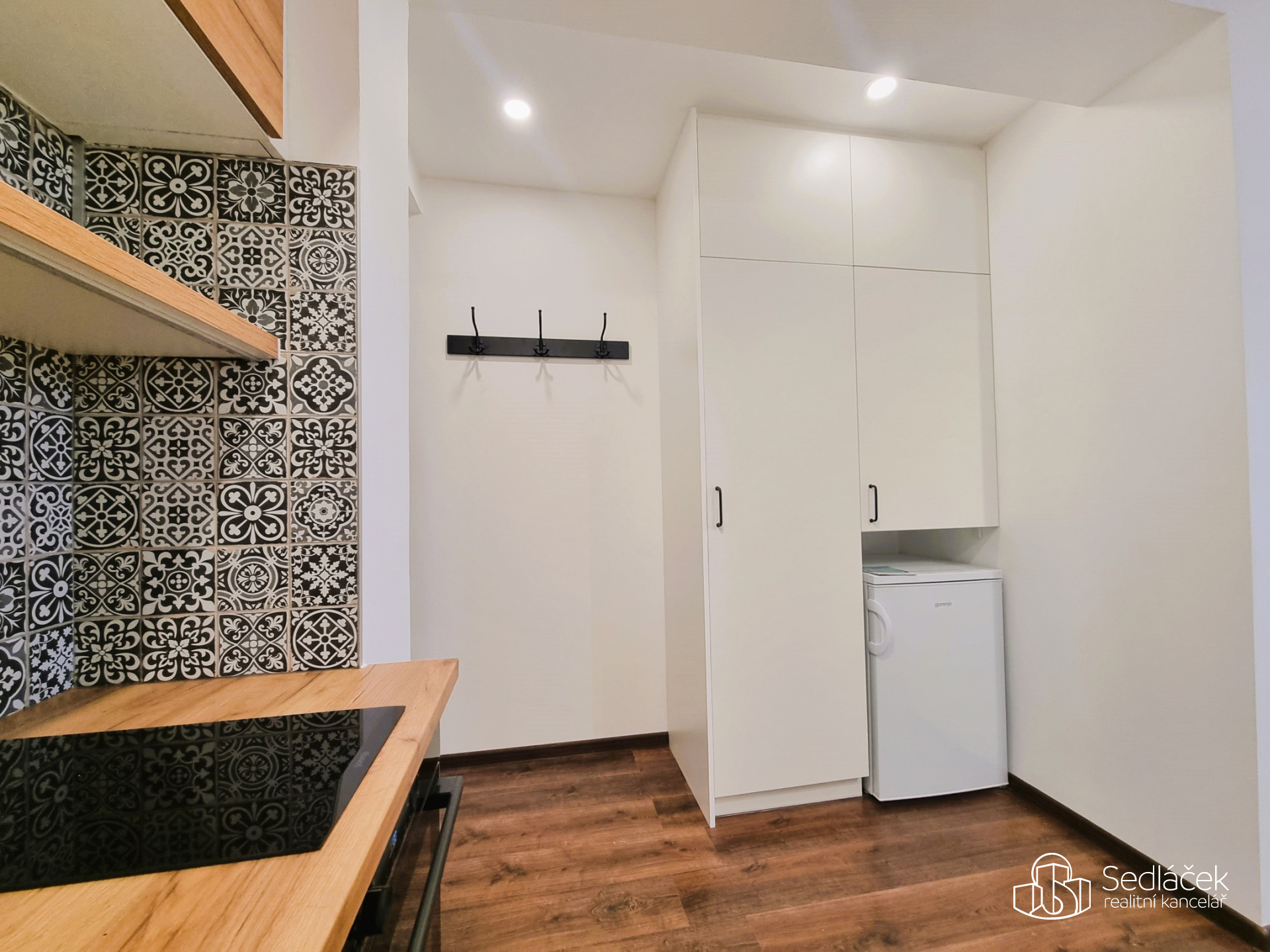 Pronájem moderní garsoniéry v centru města.