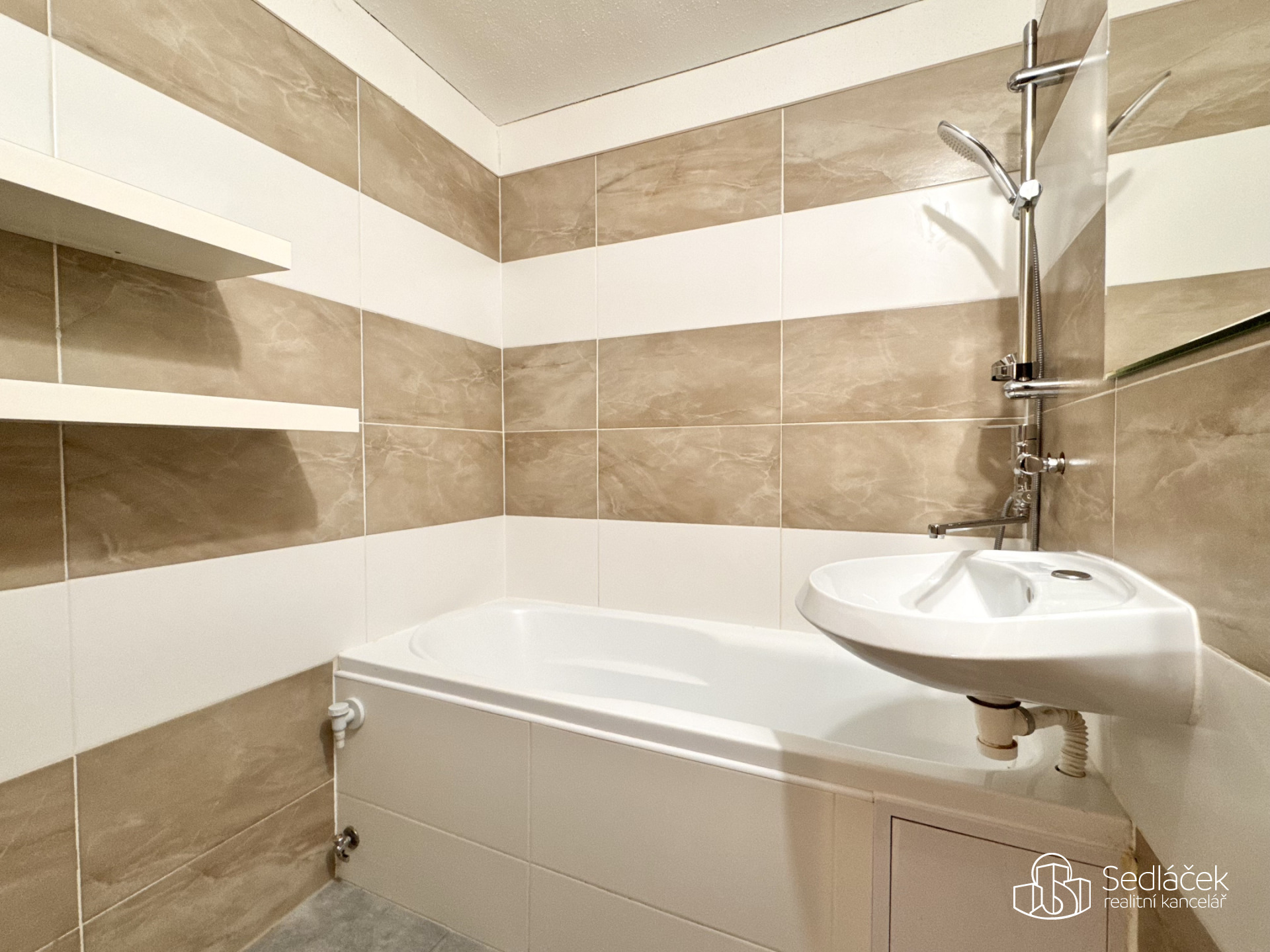 Pronájem bytu 2+1, Sokolov