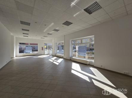 Pronájem - obchodní prostor, 94 m²