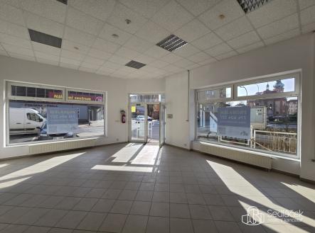 Pronájem - obchodní prostor, 94 m²