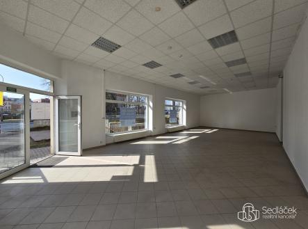 Pronájem - obchodní prostor, 94 m²
