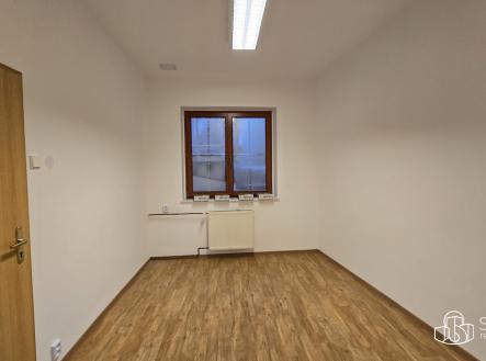 Pronájem - kanceláře, 25 m²