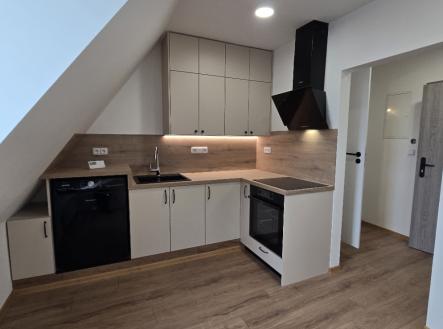 Pronájem bytu, 1+kk, 32 m² obrázek