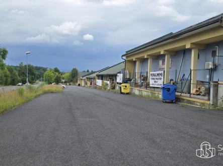 Pronájem - komerční objekt, výroba, 876 m²