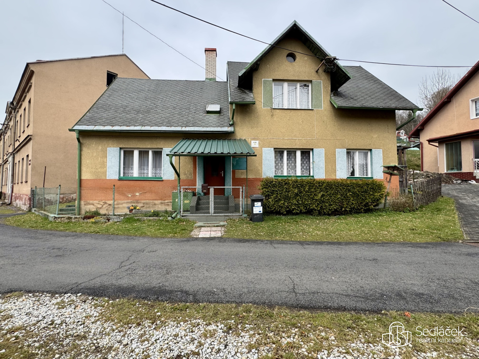 Rodinný dům k rekonstrukci se slunnou zahradou v Oloví