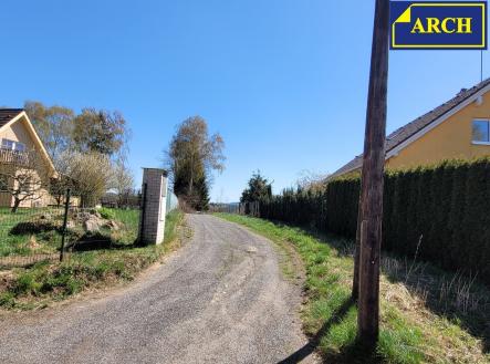 11 odbočka z ul. Na Mlýnku  | Prodej - pozemek pro bydlení, 1 255 m²