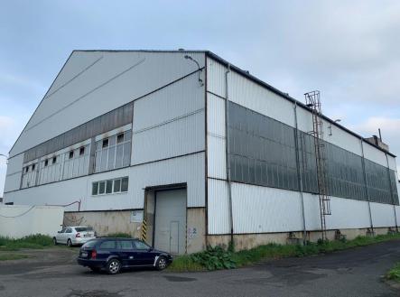 Pronájem - komerční objekt, výroba, 2 700 m²