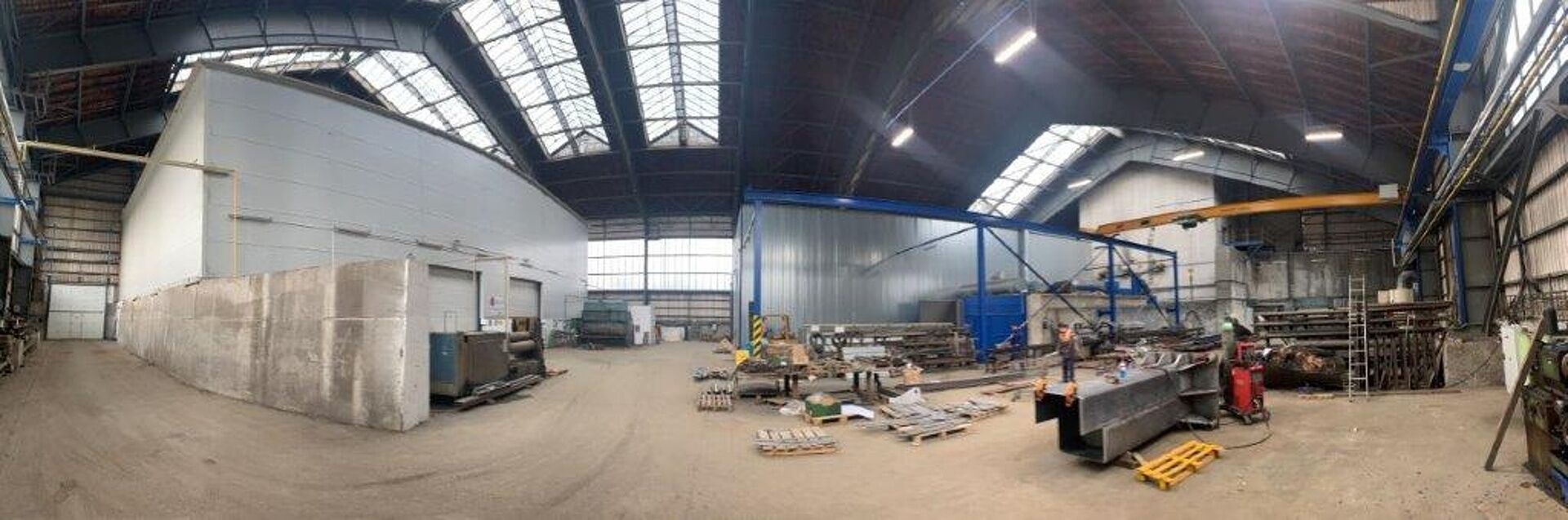 Výrobní a skladovací hala o celkové ploše 2.700 m2
