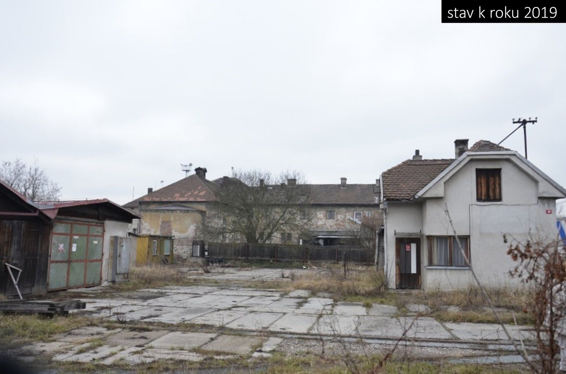 Areál k podnikání v Záboří nad Labem o celkové výměře cca 1.850 m2