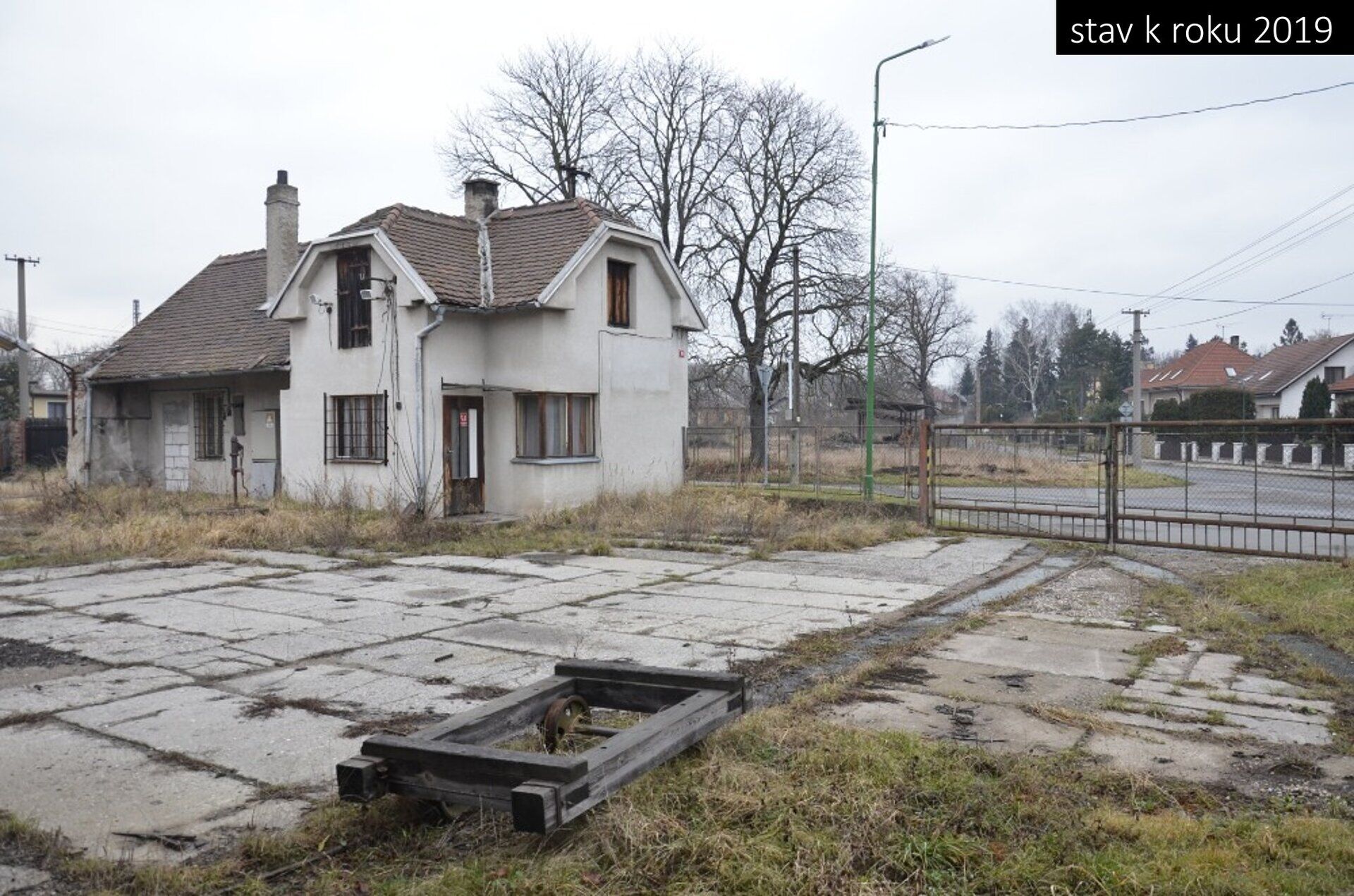 Areál k podnikání v Záboří nad Labem o celkové výměře cca 1.850 m2