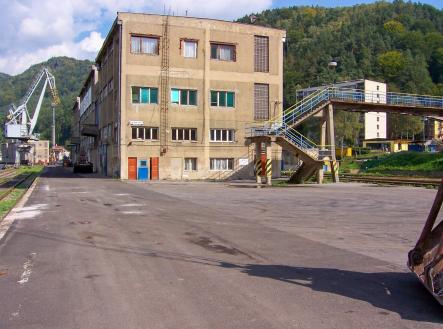 Pronájem - skladovací prostor, 2 000 m² obrázek