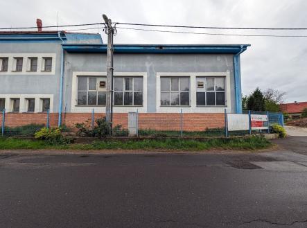 Prodej - komerční objekt, výroba, 1 600 m²