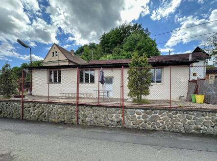 Prodej - komerční objekt, sklad, 190 m²