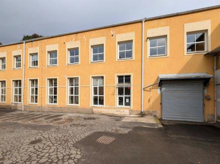 Prodej - komerční objekt, sklad, 3 000 m²