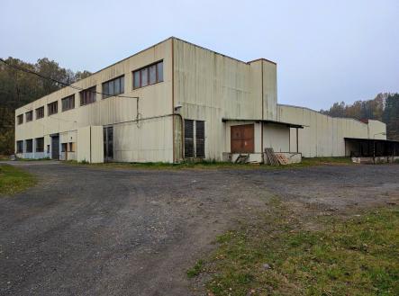 Pronájem - komerční objekt, výroba, 4 526 m²