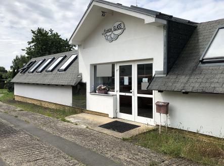 Pronájem - výrobní prostor, 350 m²