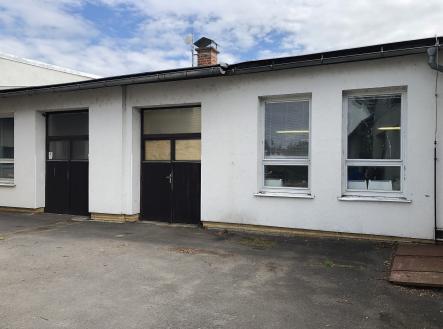 Pronájem - výrobní prostor, 350 m²