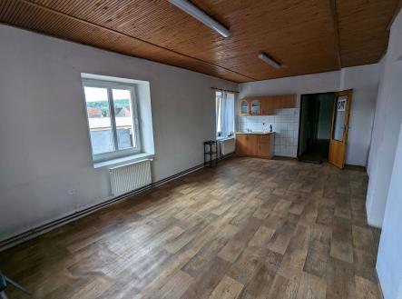Prodej - dům/vila, 800 m²