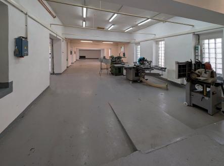 Pronájem - komerční objekt, sklad, 538 m²