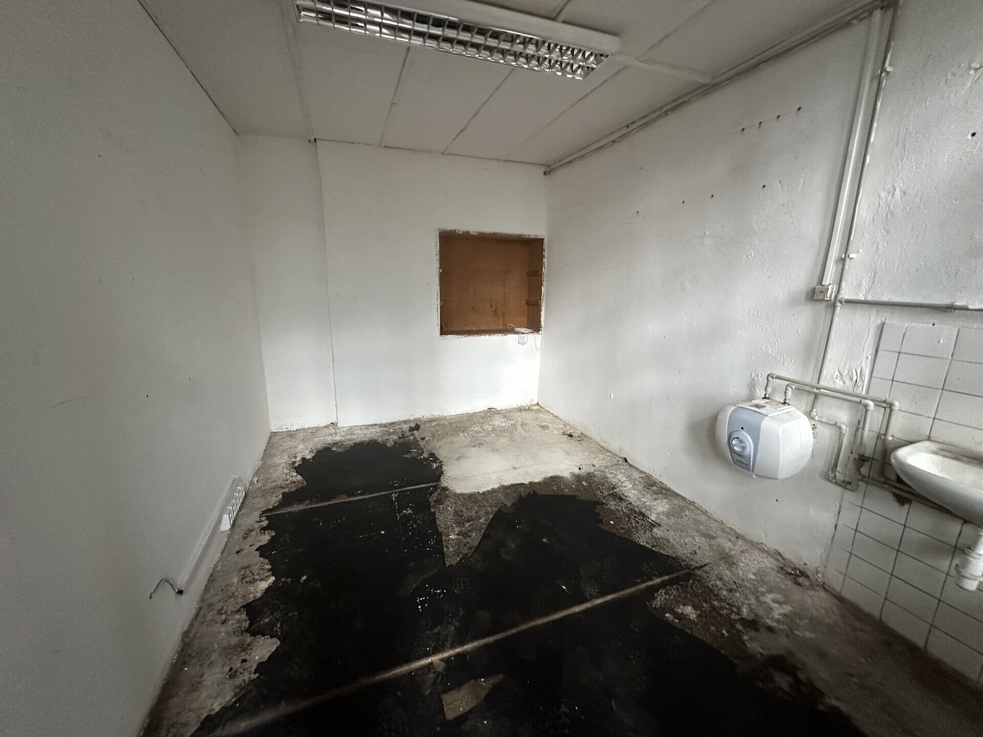 Výrobní/skladovací prostor 200 m2