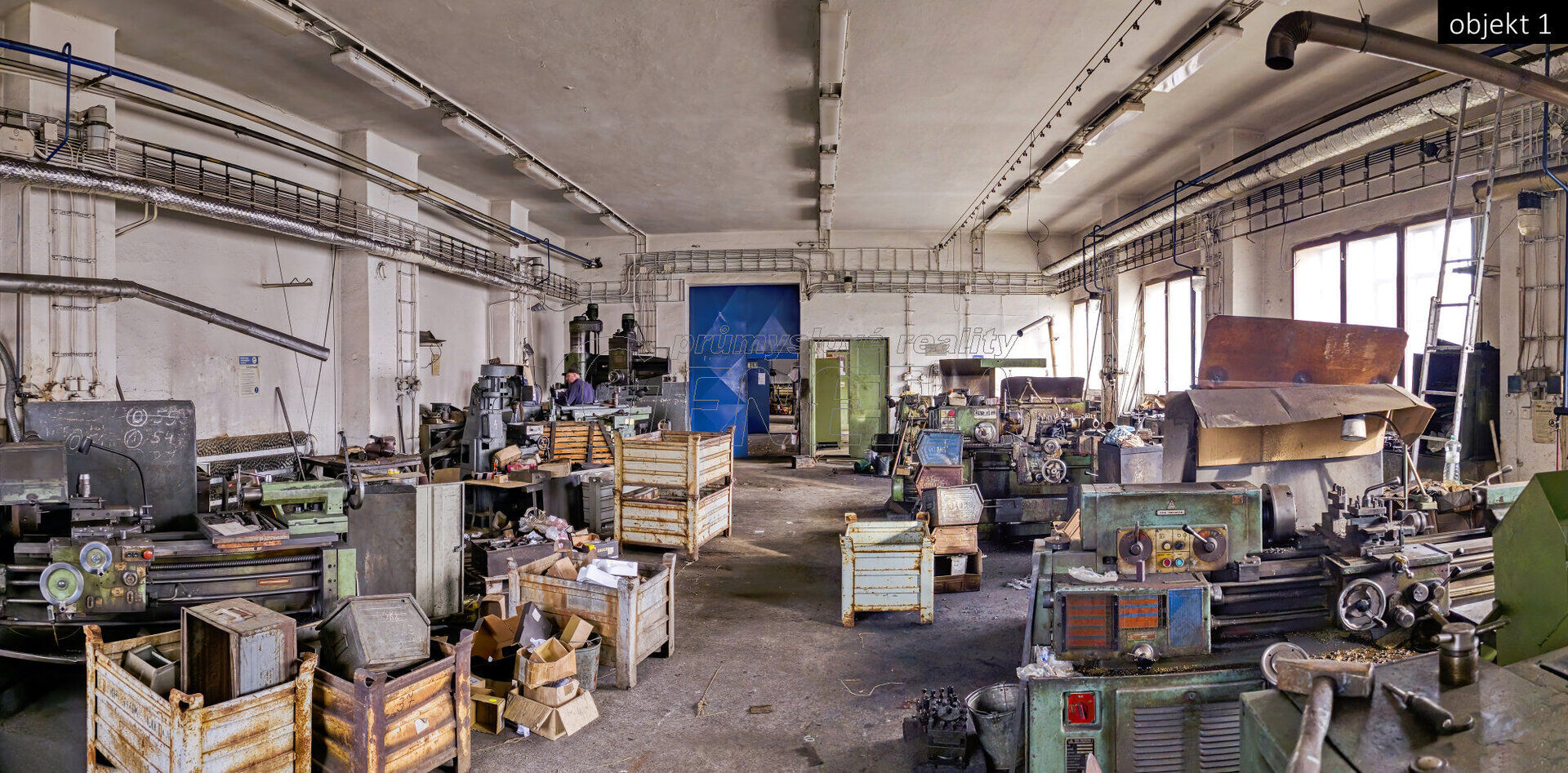 Dílenský a skladovací areál o celkové podlahové ploše 1.870 m2