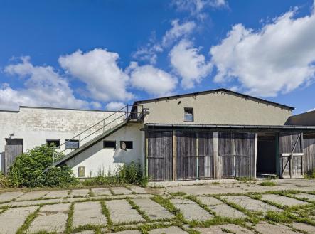 Pronájem - komerční objekt, sklad, 750 m²