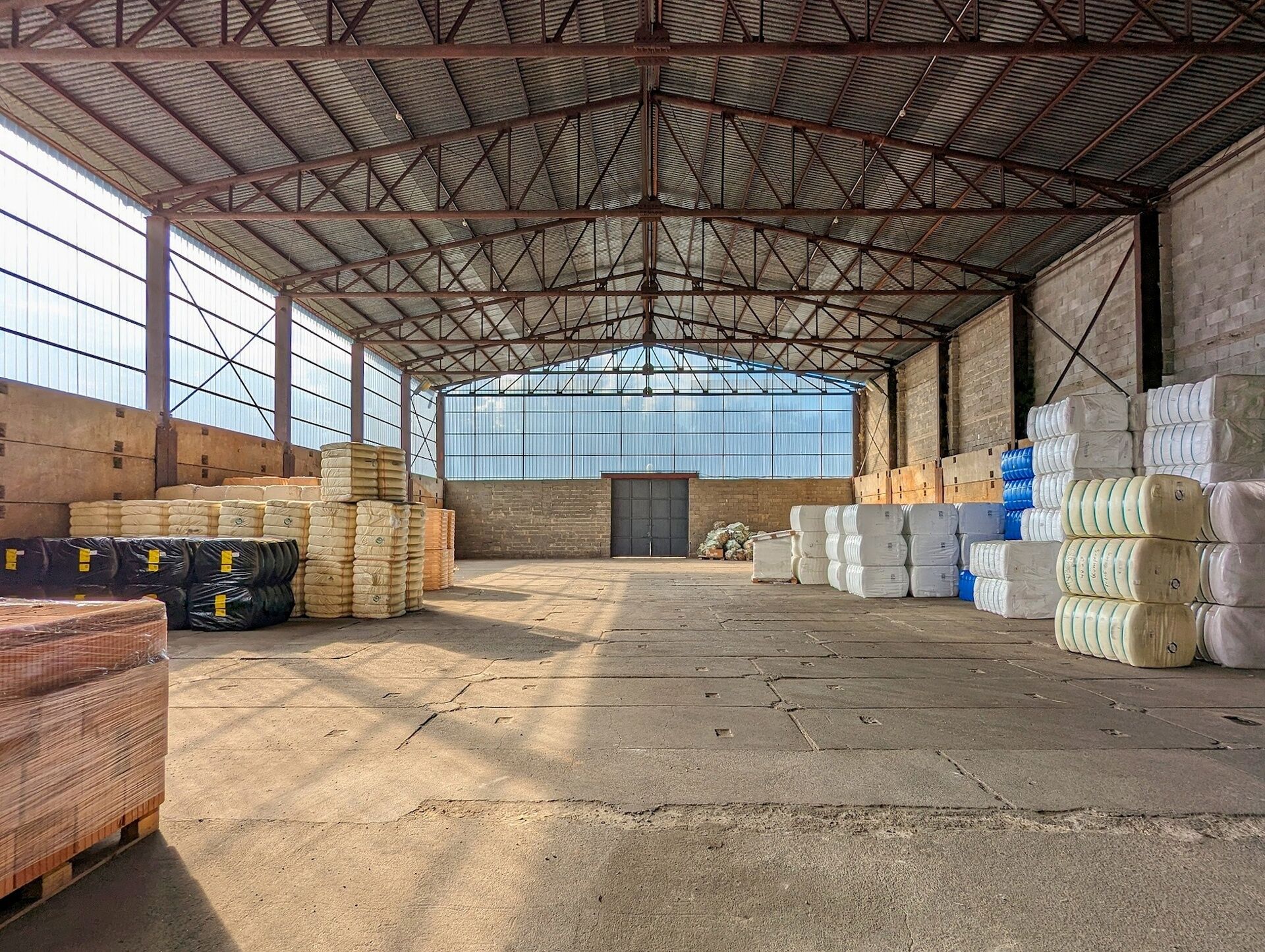 Pronájem skladové haly o ploše 714 m2